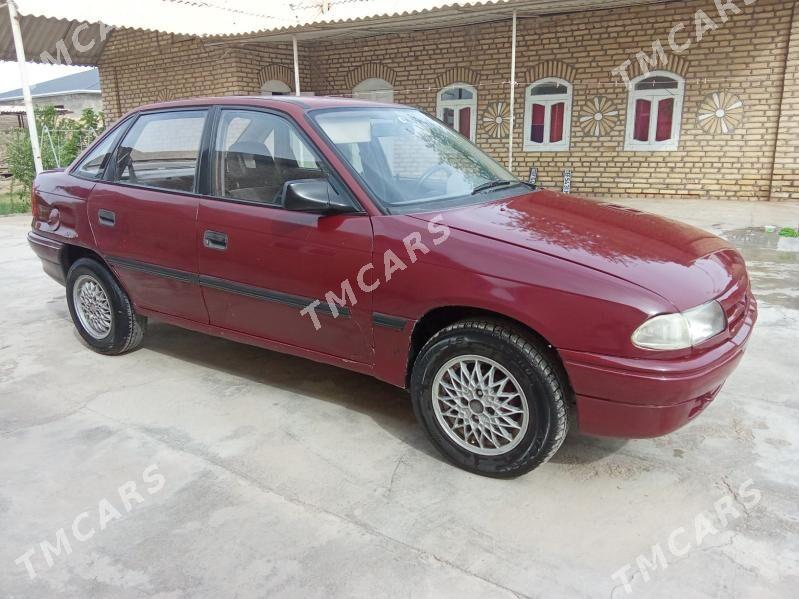 Opel Astra 1993 - 37 000 TMT - Мары - img 2