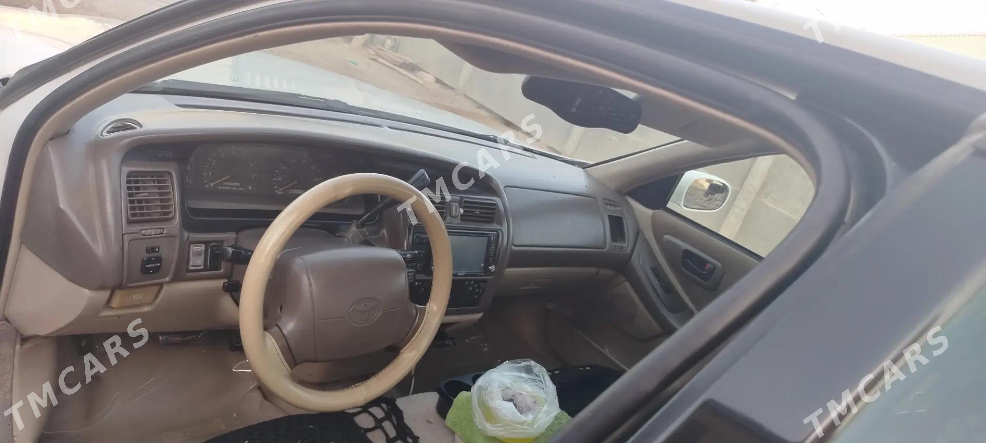 Toyota Avalon 1999 - 120 000 TMT - Мургап - img 1