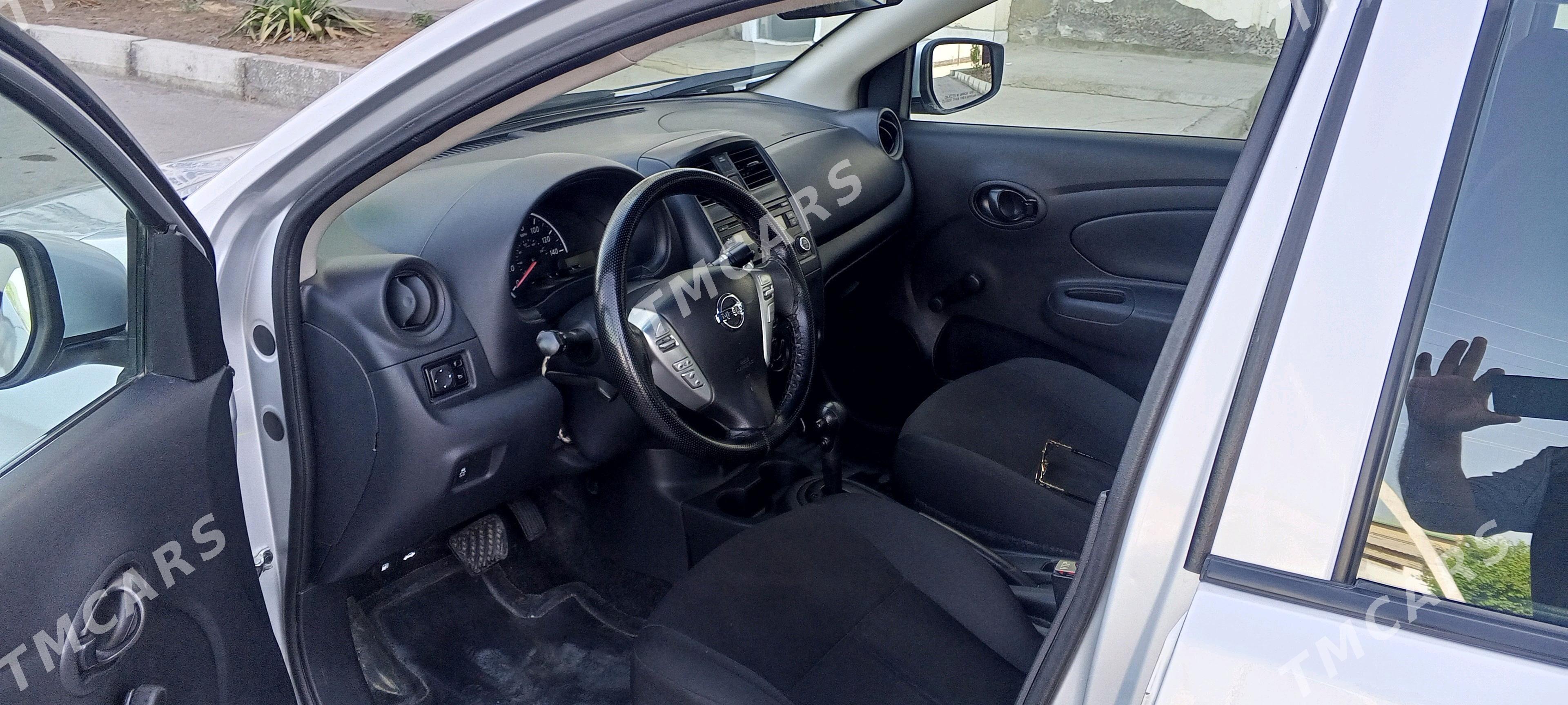 Nissan Versa 2017 - 130 000 TMT - Türkmenabat - img 5