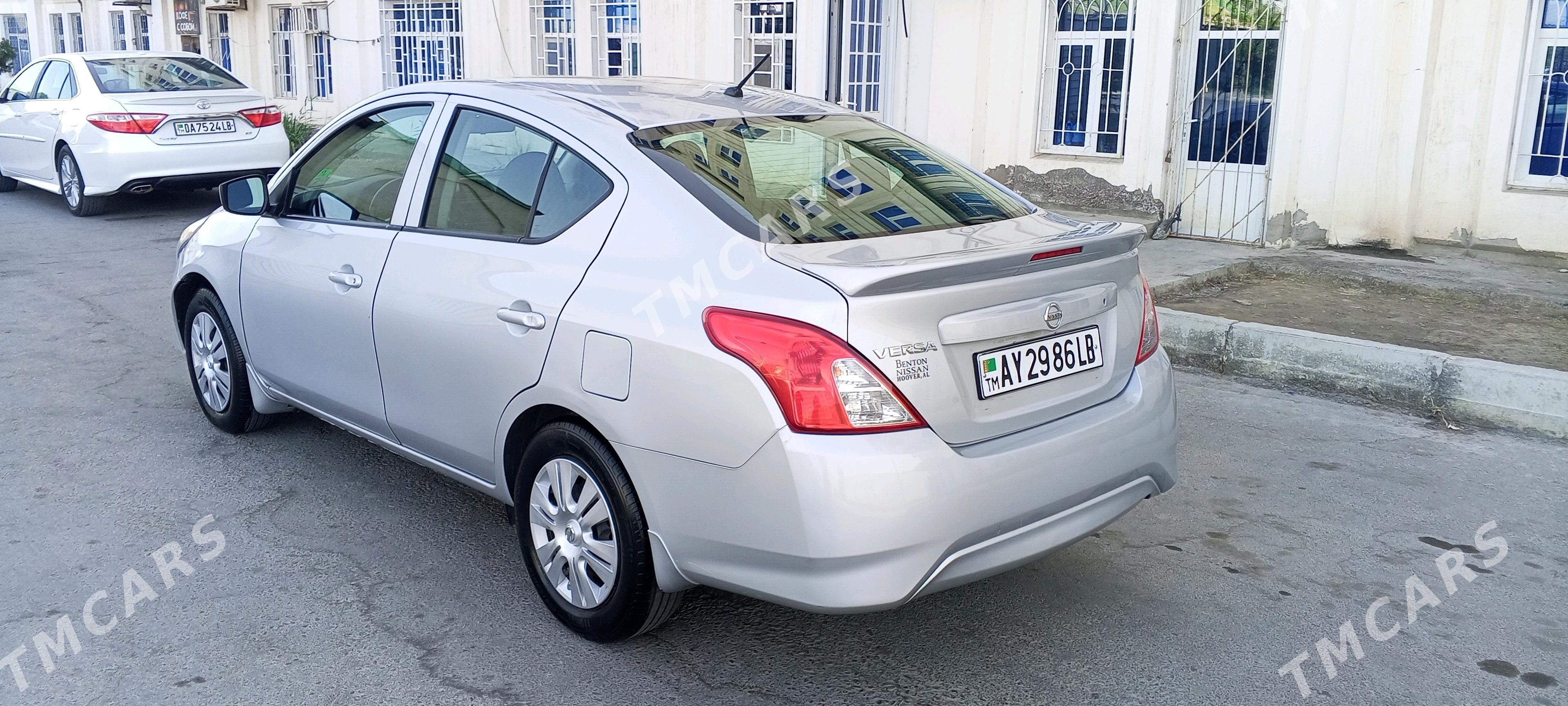 Nissan Versa 2017 - 130 000 TMT - Türkmenabat - img 3