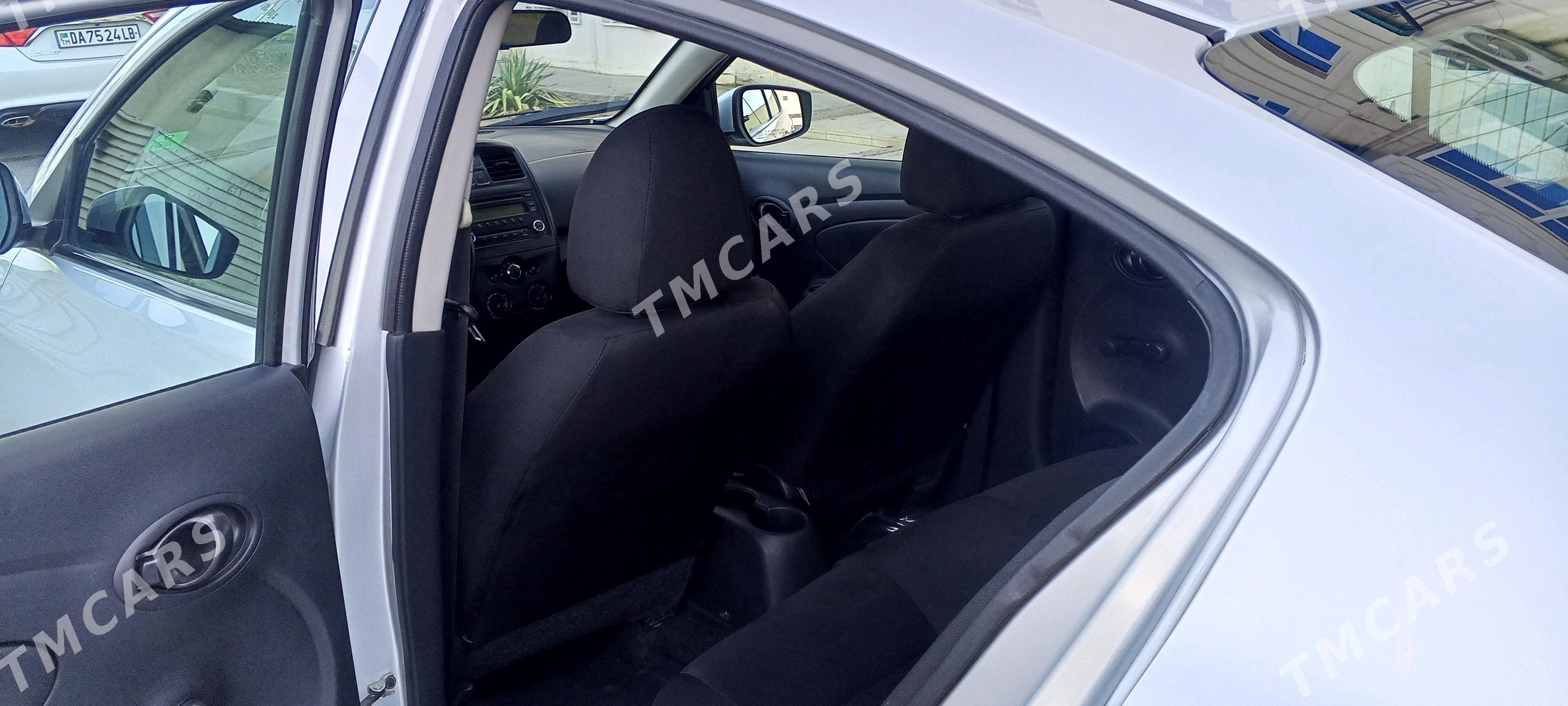 Nissan Versa 2017 - 130 000 TMT - Türkmenabat - img 2