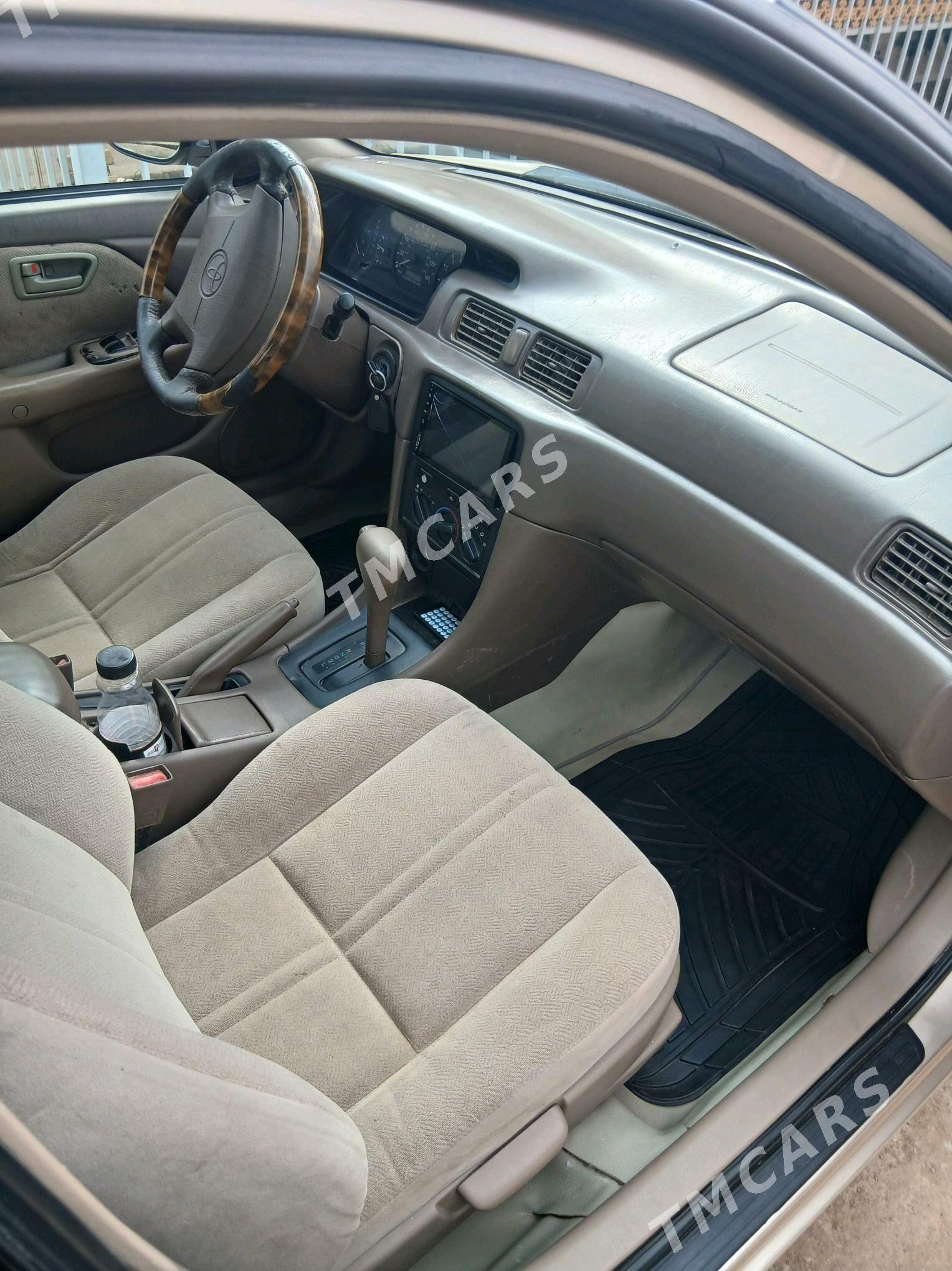 Toyota Camry 2000 - 122 000 TMT - Gubadag - img 4
