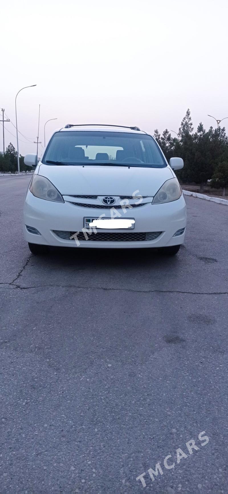 Toyota Sienna 2007 - 195 000 TMT - Balkanabat - img 6