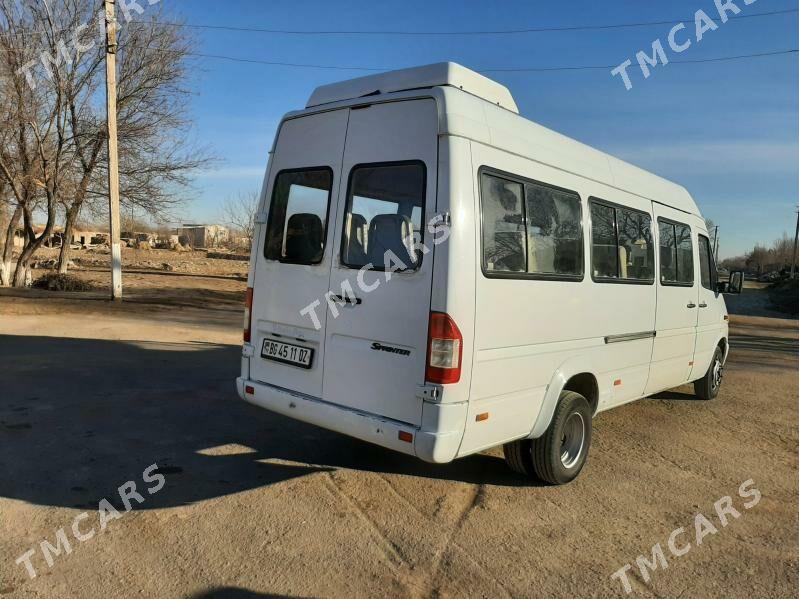 Mercedes-Benz Sprinter 3500 2002 - 160 000 TMT - Дашогуз - img 2