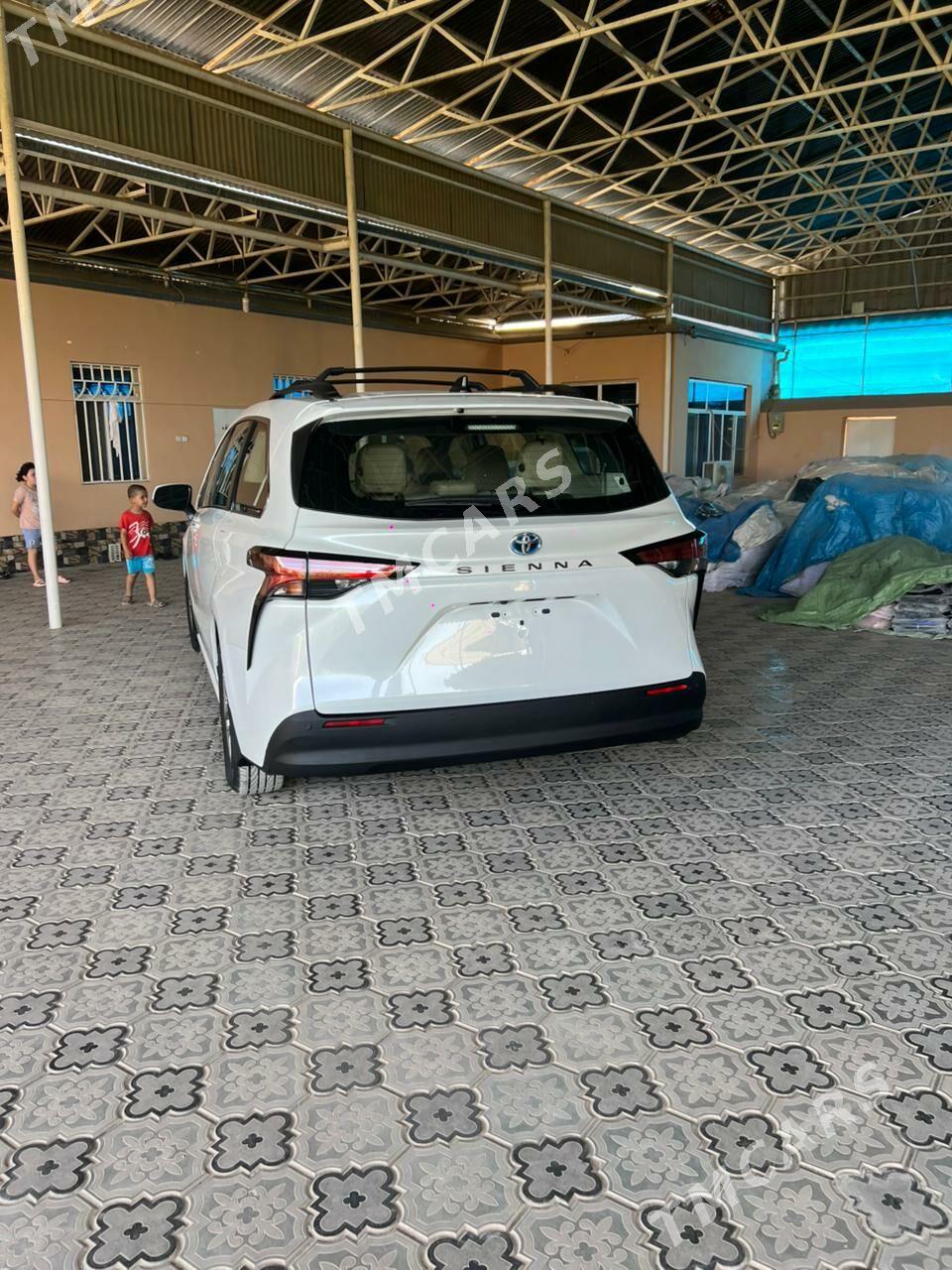 Toyota Sienna 2022 - 690 000 TMT - Мары - img 7