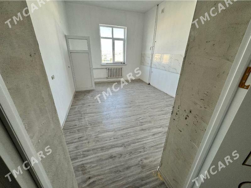 Элитка Рысгал 4этаж 2ком 110м² - Daşoguz - img 5