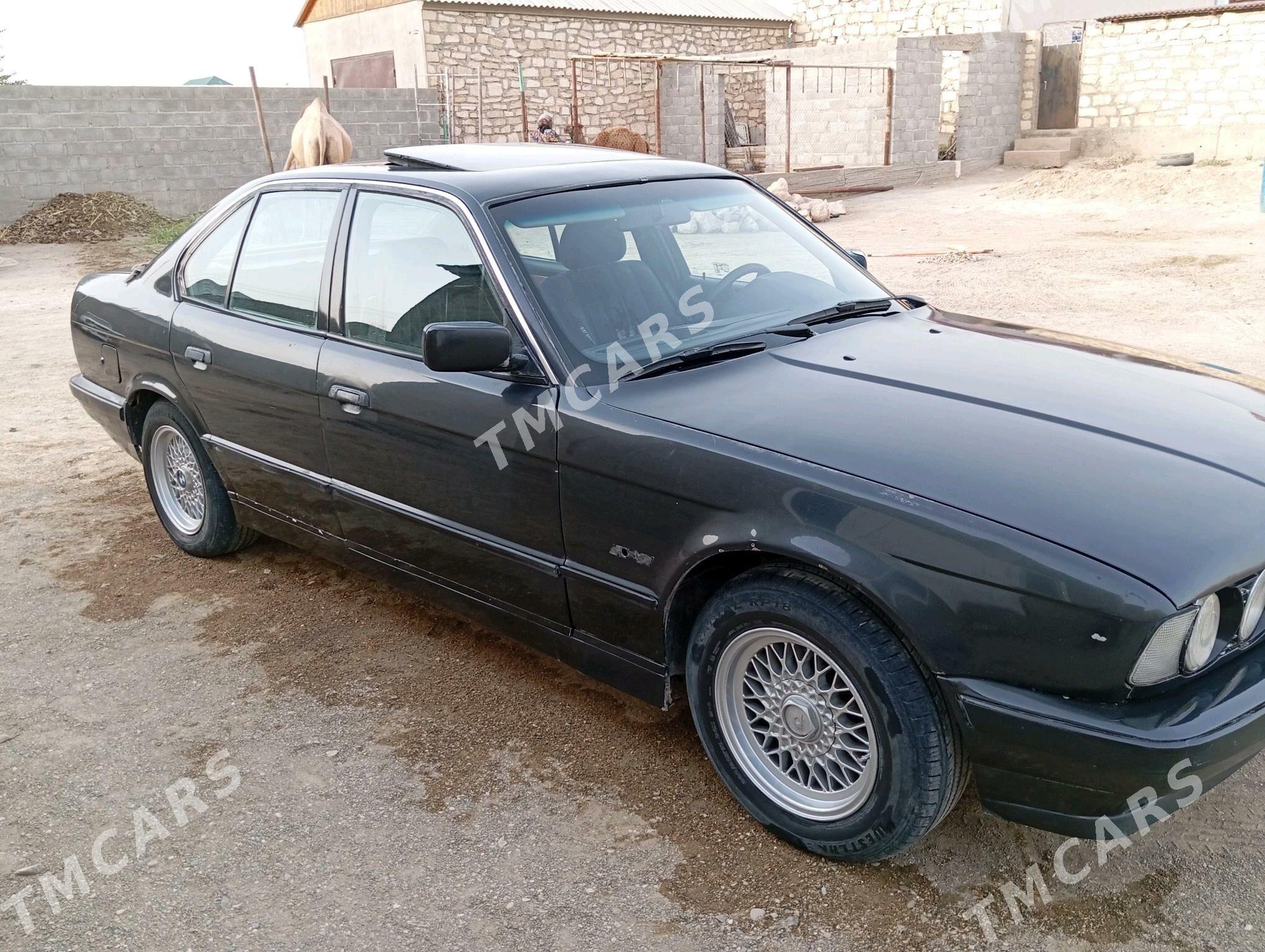 BMW 520 1990 - 40 000 TMT - Гумдаг - img 4