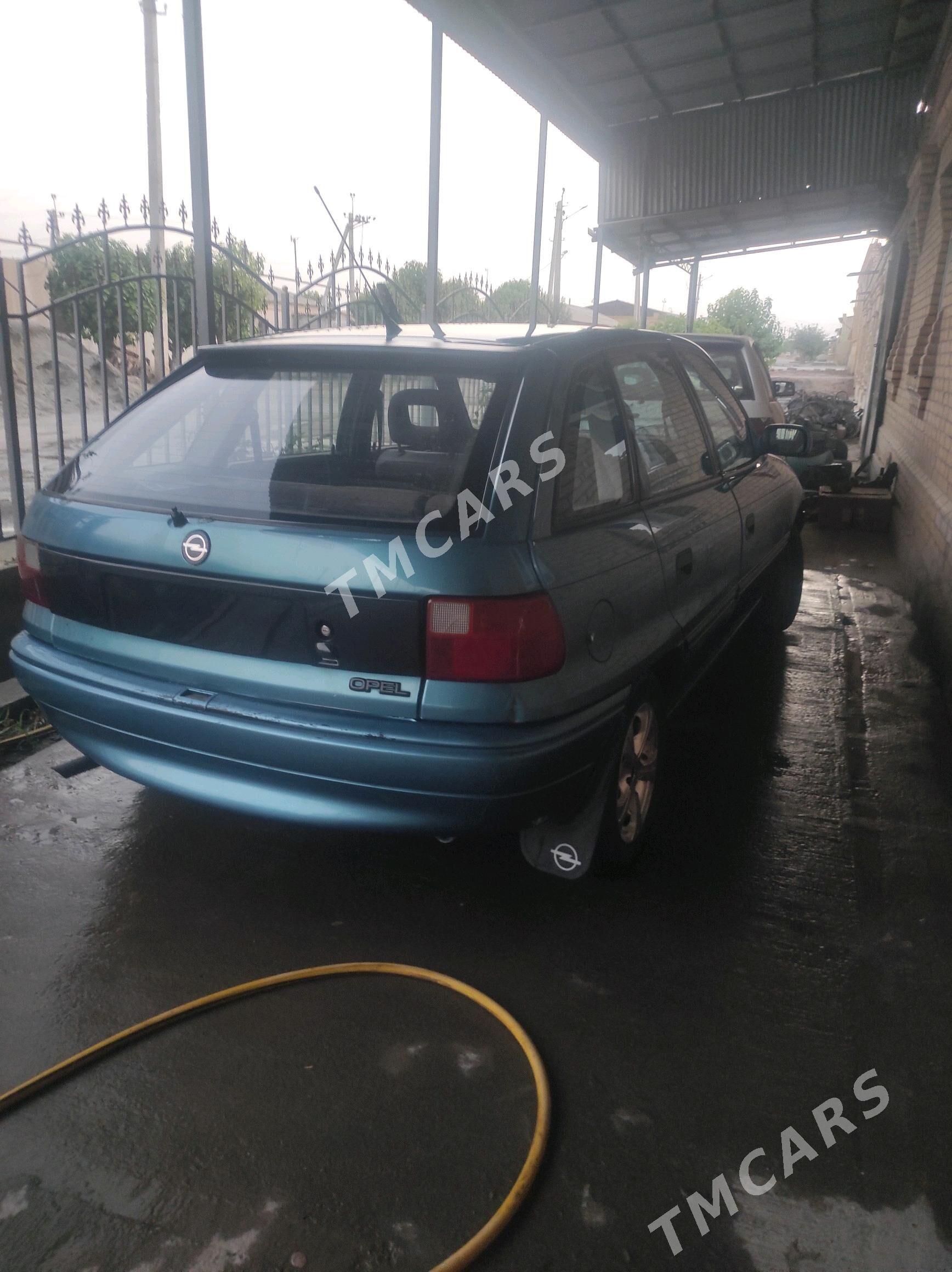 Opel Astra 1993 - 33 000 TMT - Çärjew - img 3
