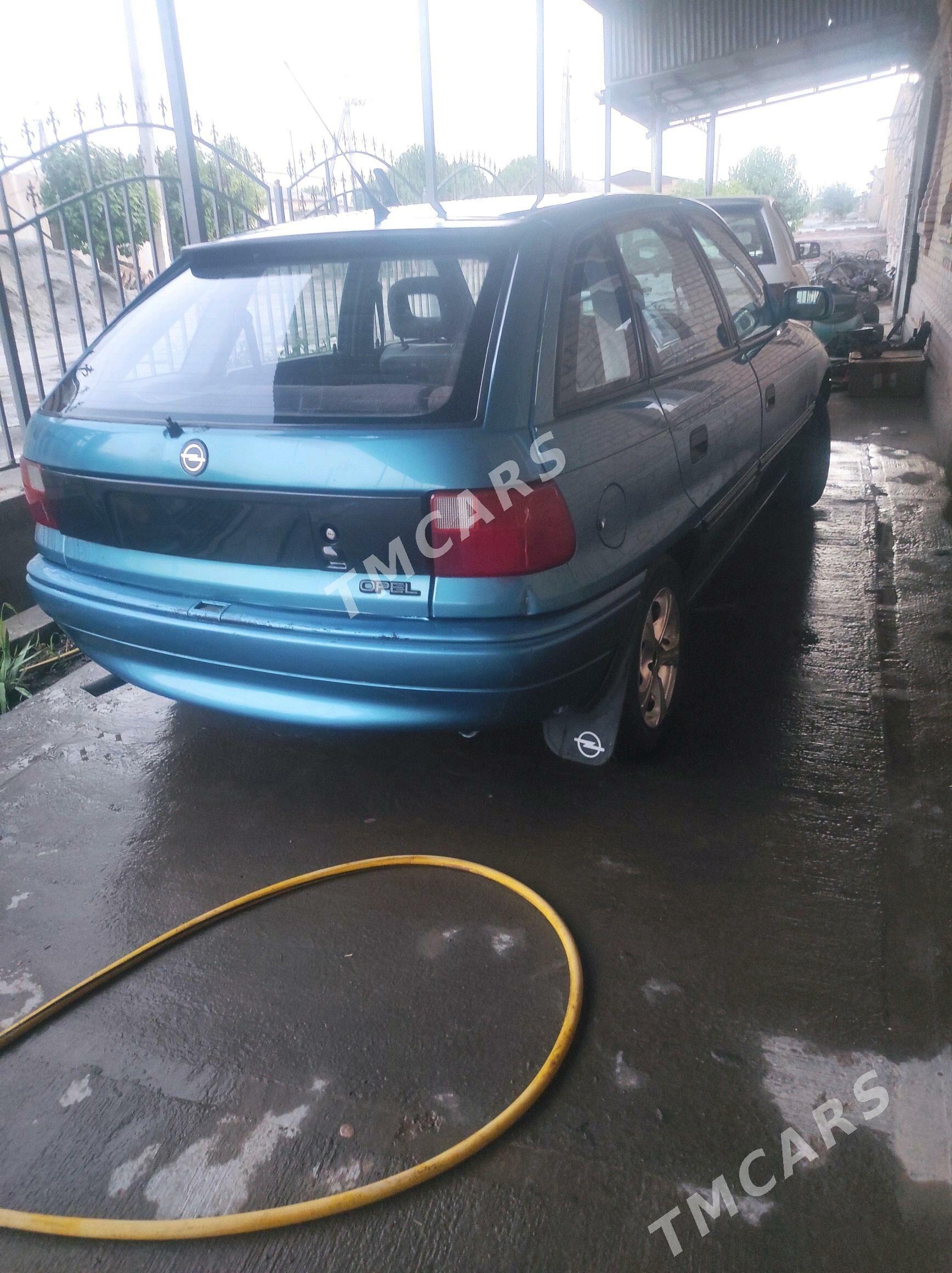 Opel Astra 1993 - 33 000 TMT - Çärjew - img 4