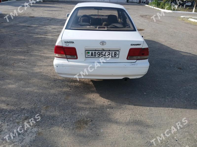 Toyota Camry 1995 - 45 000 TMT - Dänew - img 3