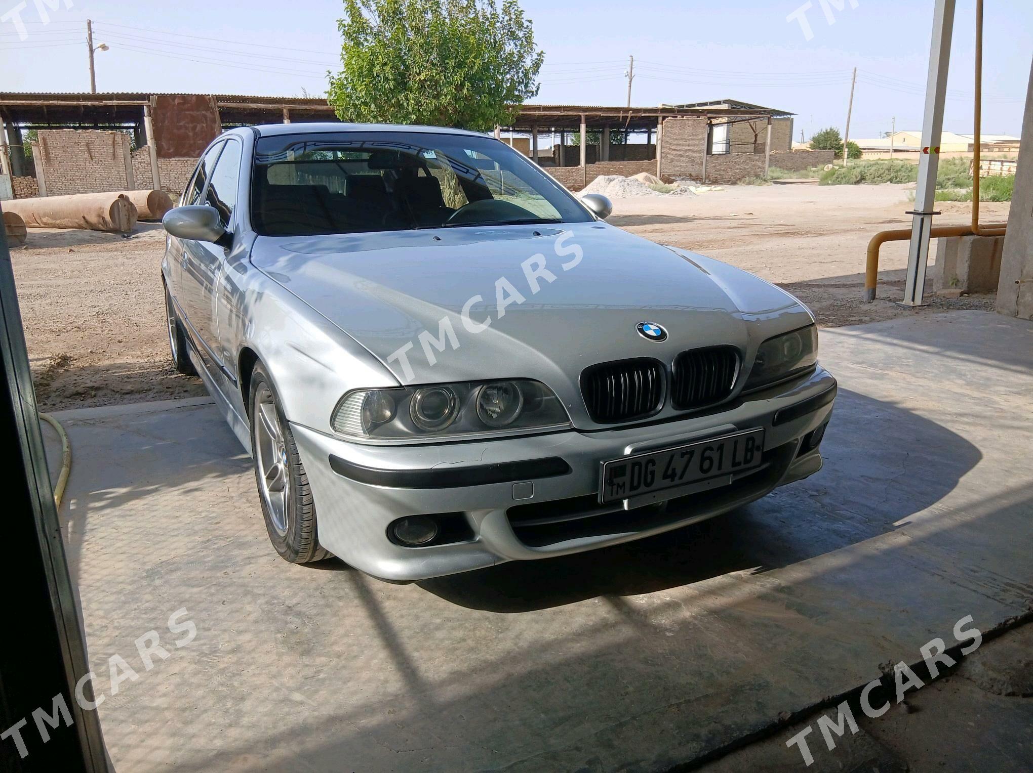 BMW E39 2002 - 140 000 TMT - Дянев - img 9