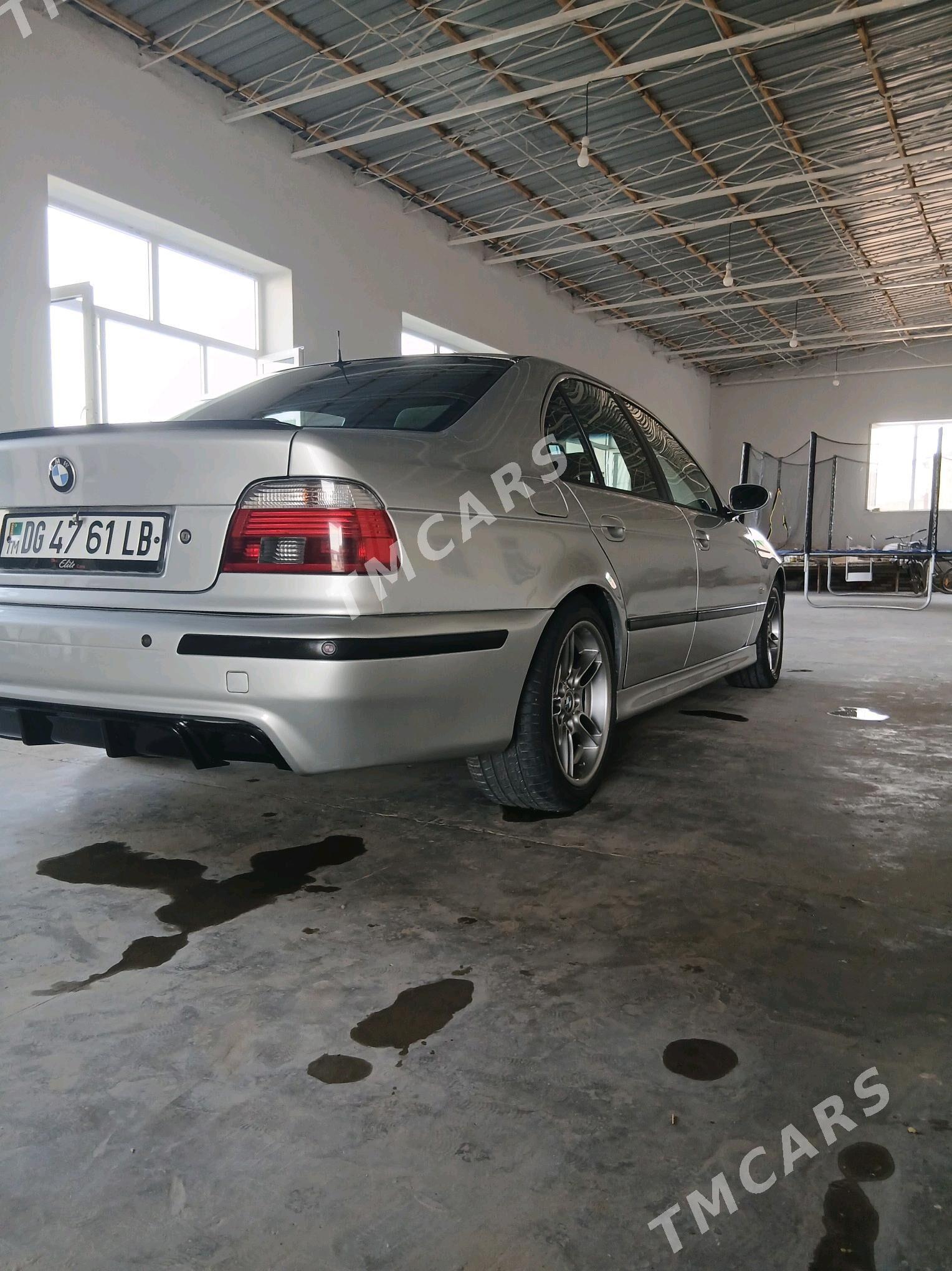 BMW E39 2002 - 140 000 TMT - Дянев - img 8