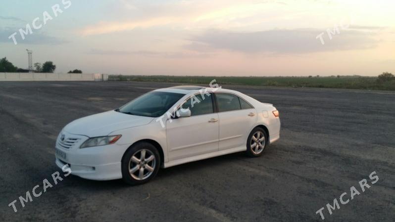Toyota Camry 2007 - 150 000 TMT - Дянев - img 3