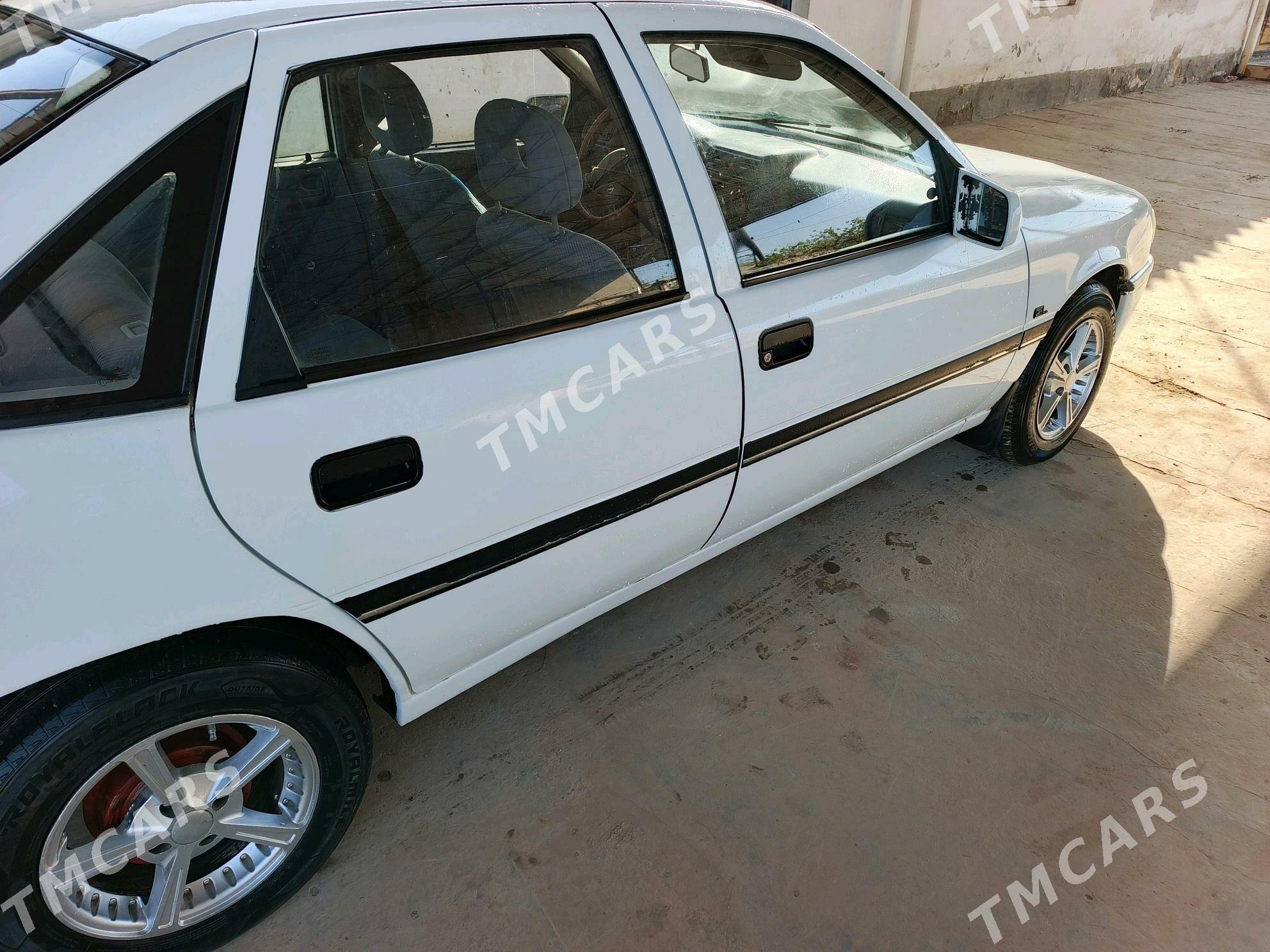 Opel Astra 1992 - 26 000 TMT - Теджен - img 4
