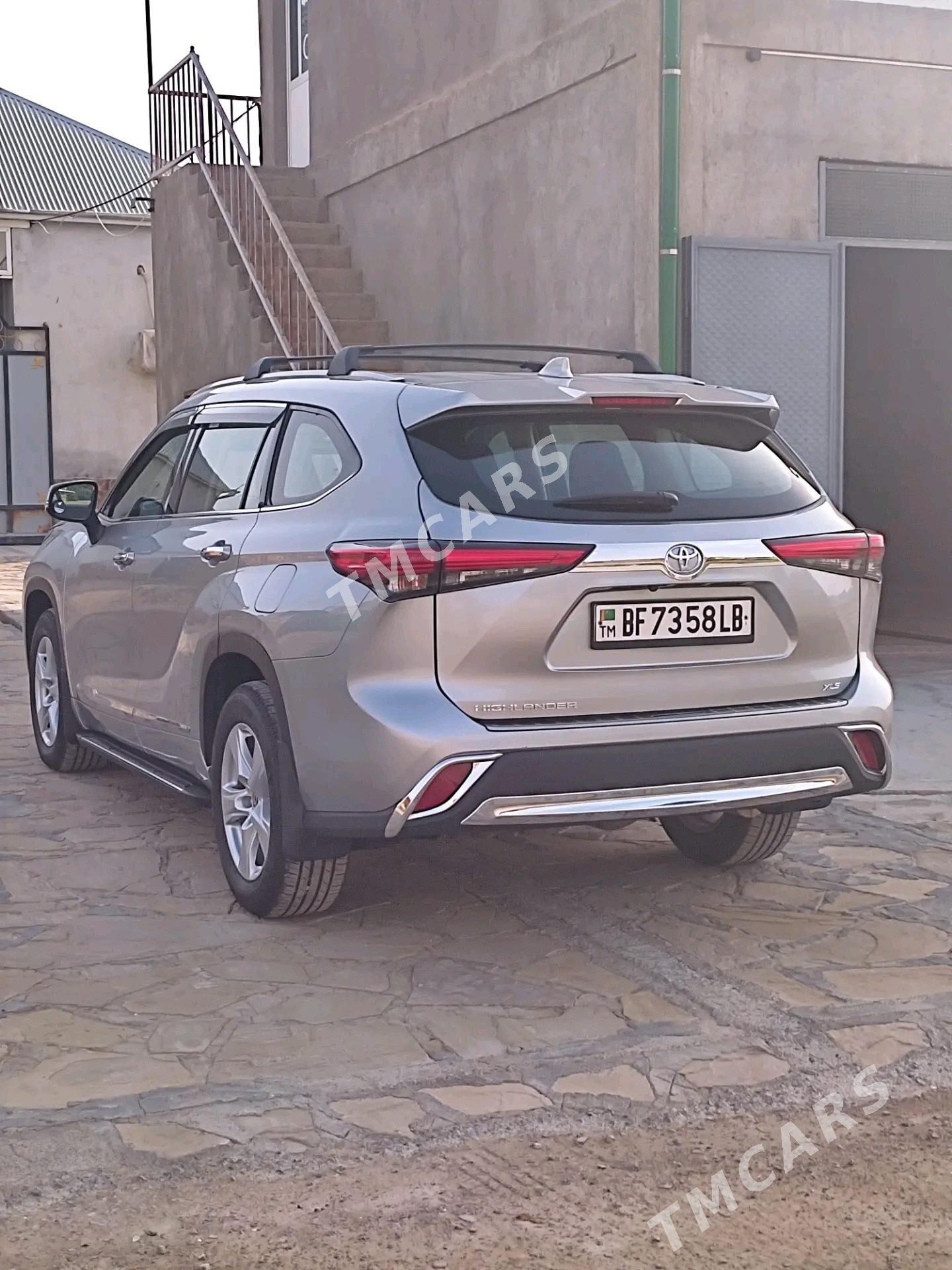 Toyota Highlander 2021 - 495 000 TMT - Дянев - img 7