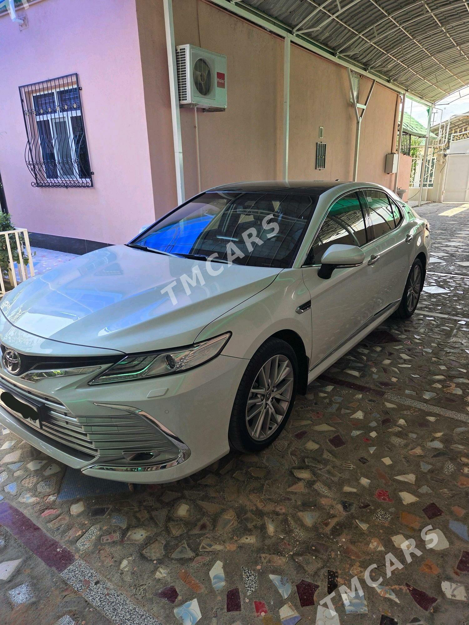 Toyota Camry 2023 - 677 000 TMT - Aşgabat - img 2