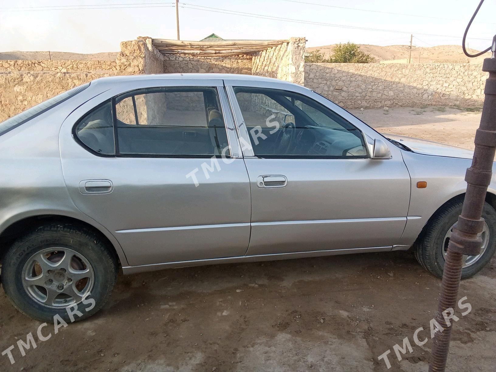 Toyota Camry 1995 - 40 000 TMT - Dostluk - img 2
