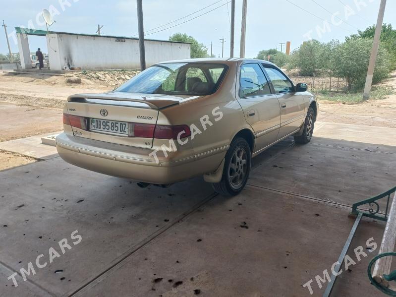 Toyota Camry 2001 - 140 000 TMT - Türkmenbaşy etr. - img 8