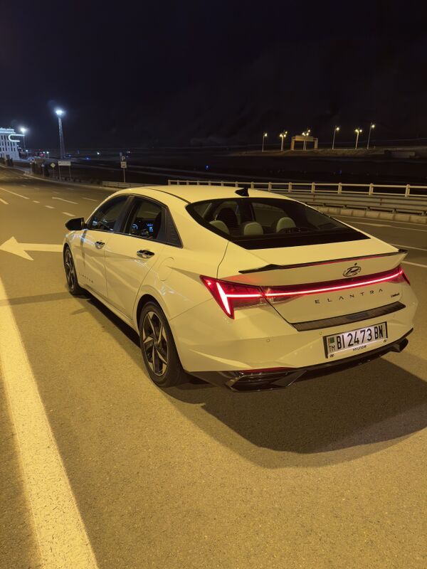 Hyundai Elantra 2021 - 300 000 TMT - Туркменбаши - img 5