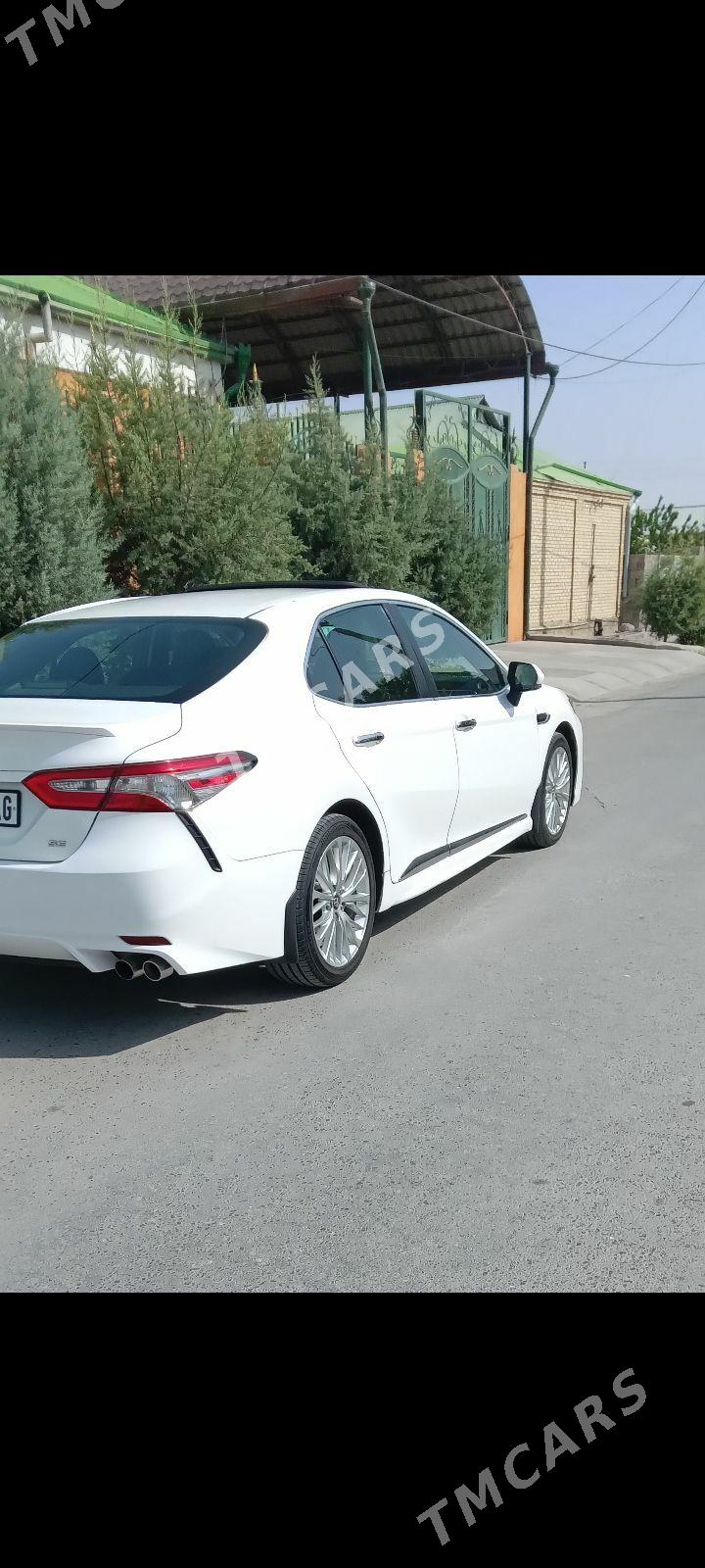 Toyota Camry 2018 - 355 000 TMT - Aşgabat - img 8