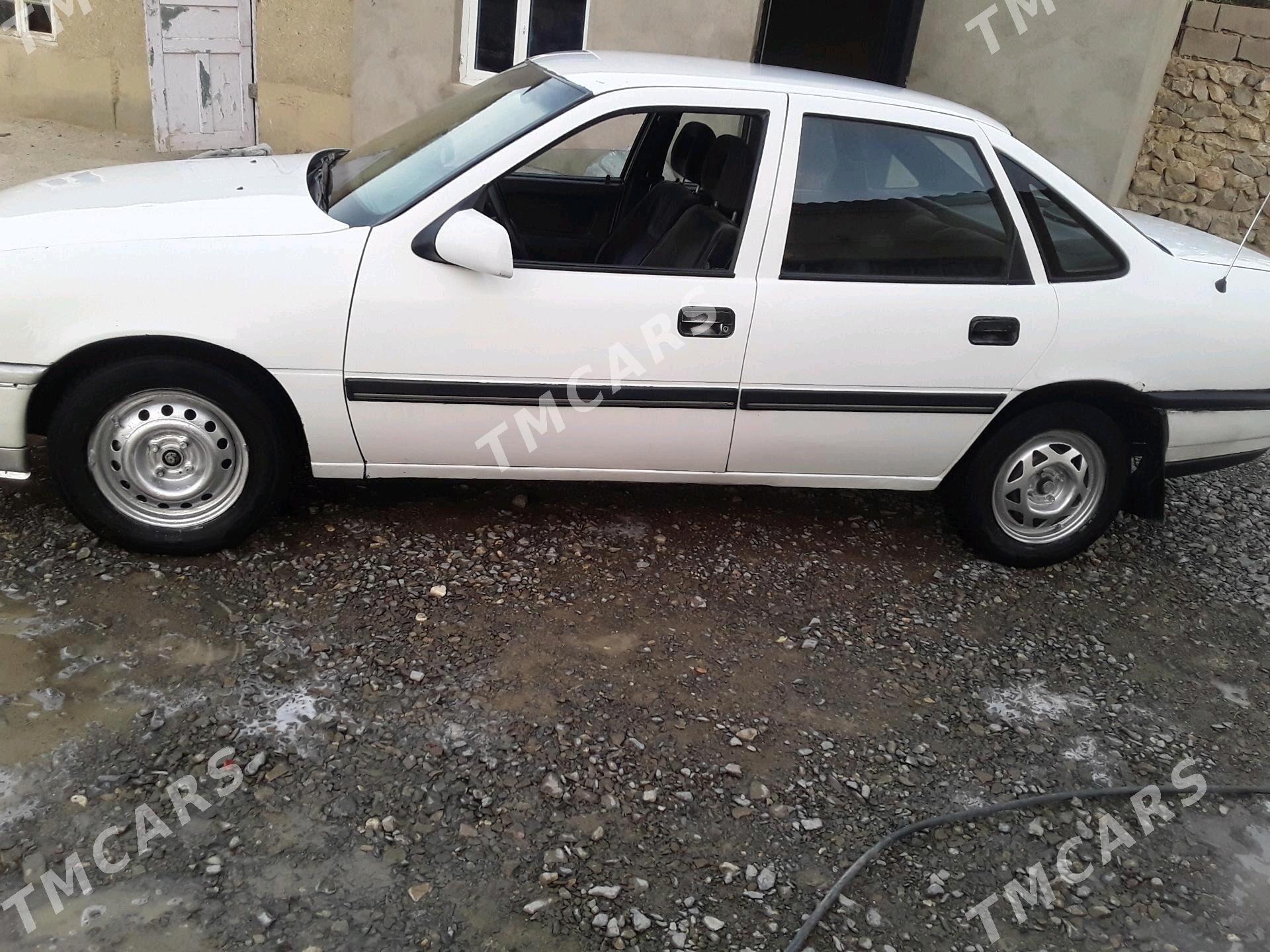 Opel Vectra 1991 - 27 000 TMT - Bäherden - img 2