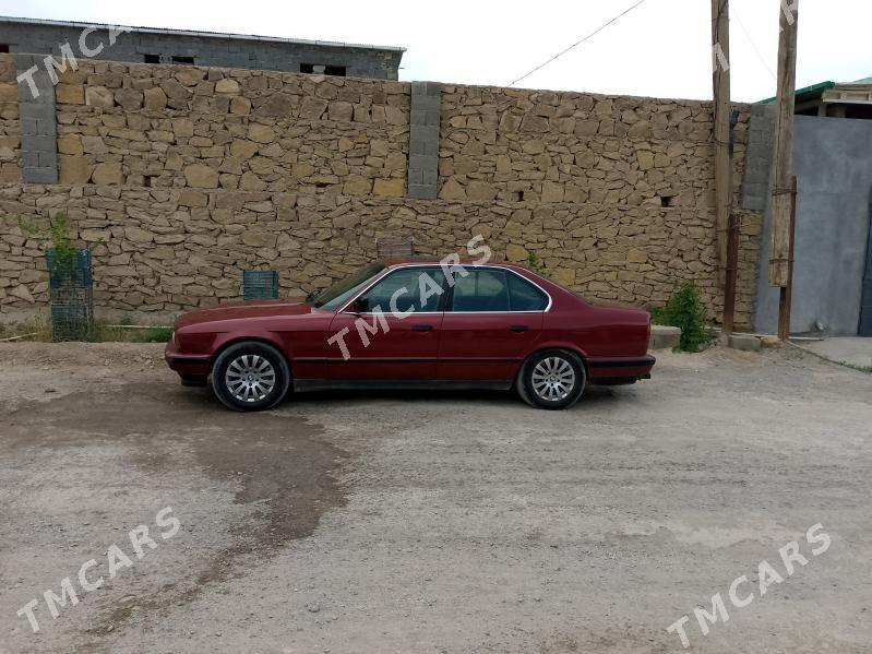 BMW 520 1988 - 35 000 TMT - Magdanly - img 3