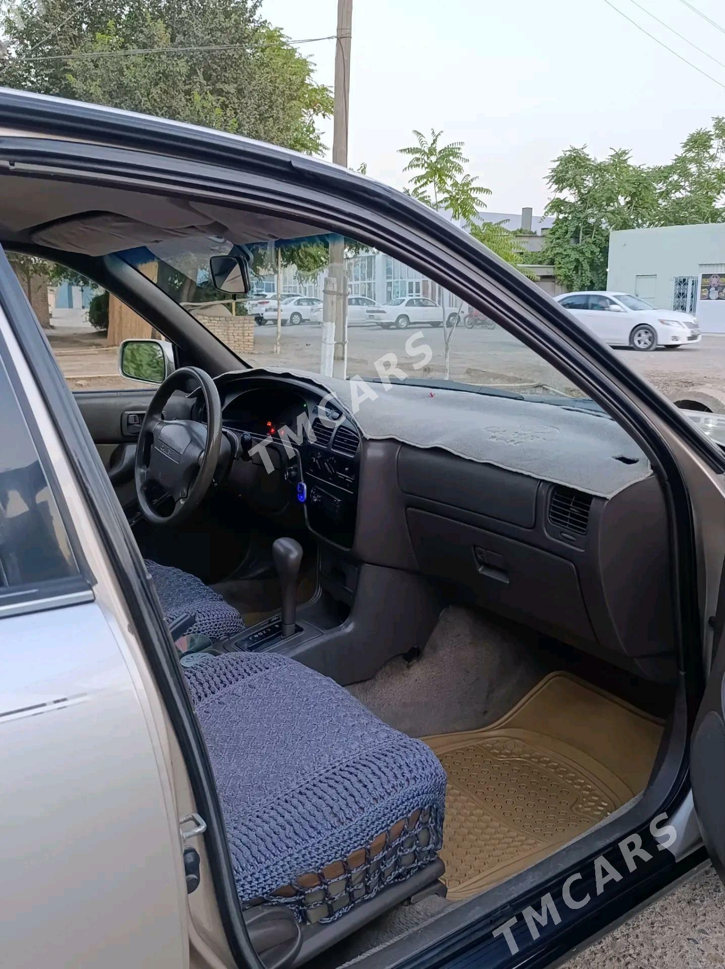 Toyota Camry 1995 - 90 000 TMT - Векильбазар - img 4