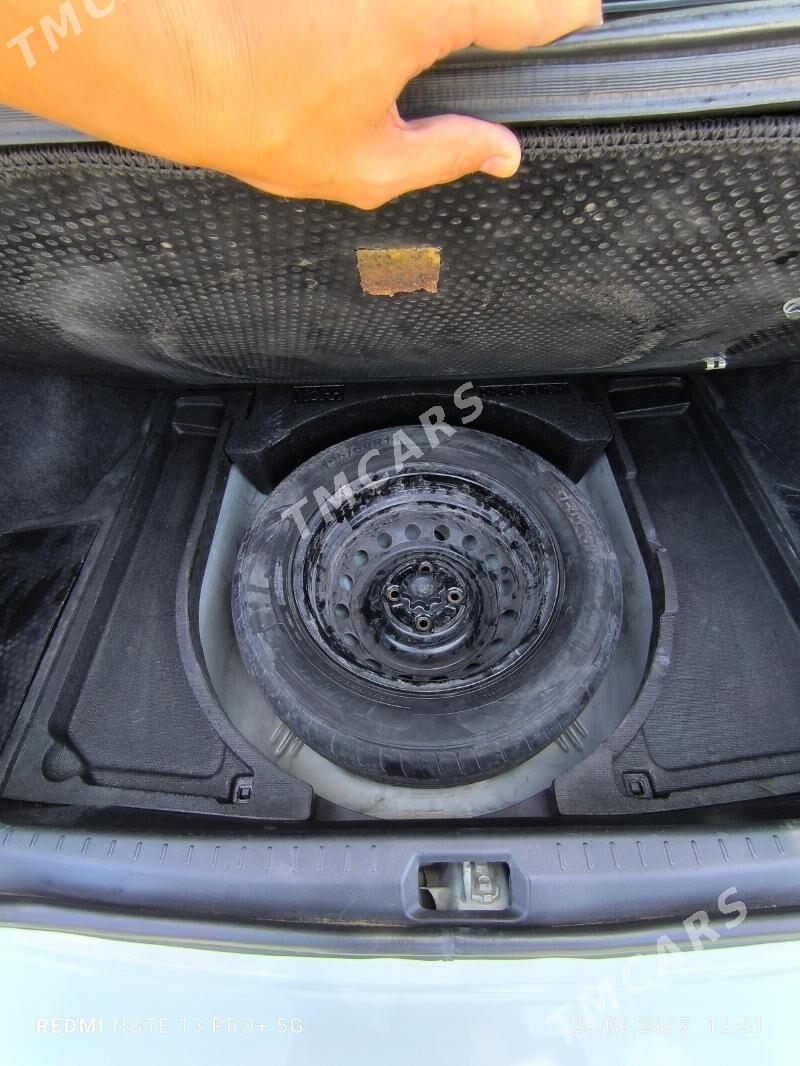 Toyota Yaris 2008 - 124 000 TMT - 30 mkr - img 7