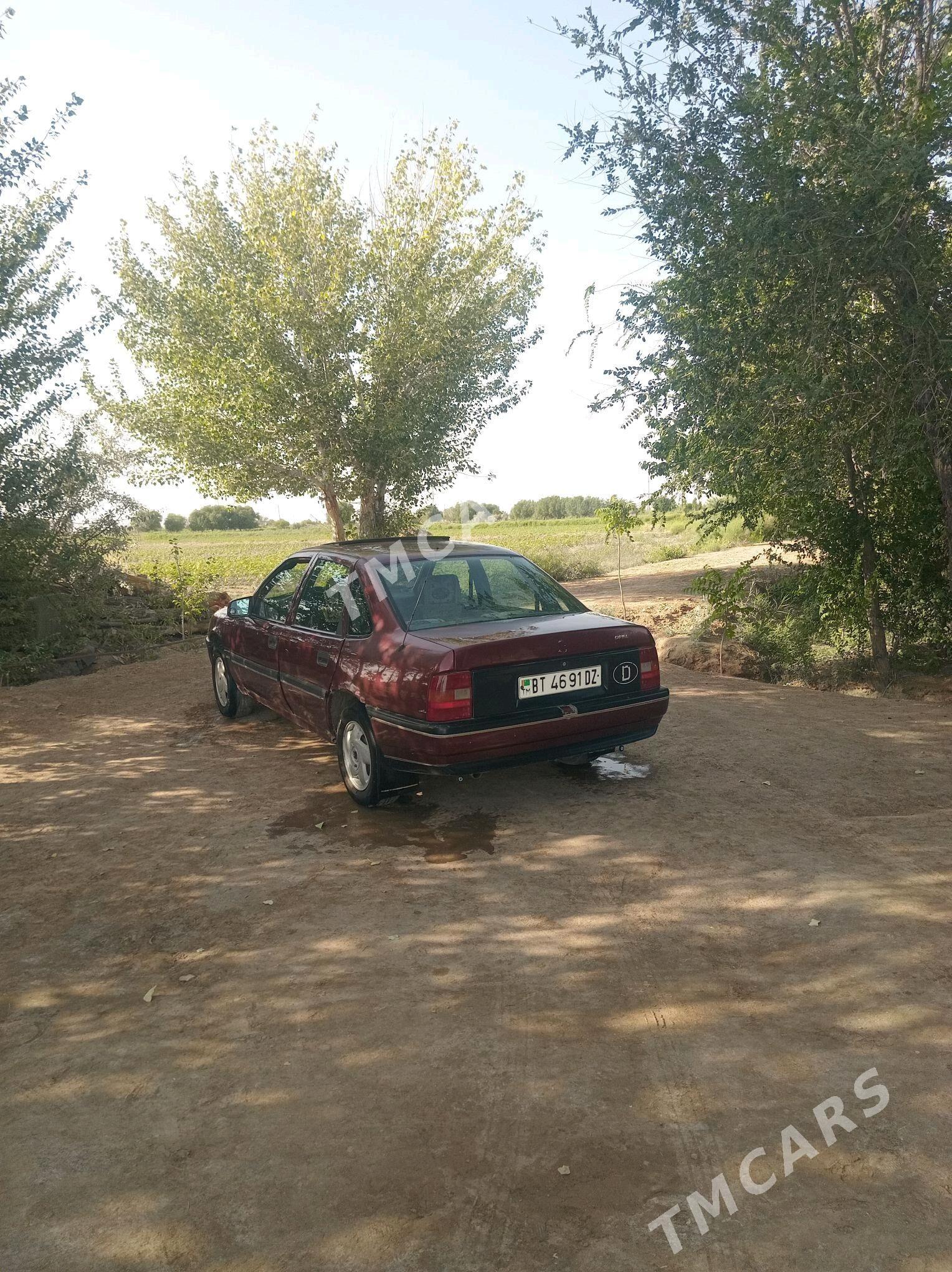 Opel Vectra 1992 - 30 000 TMT - Boldumsaz - img 3