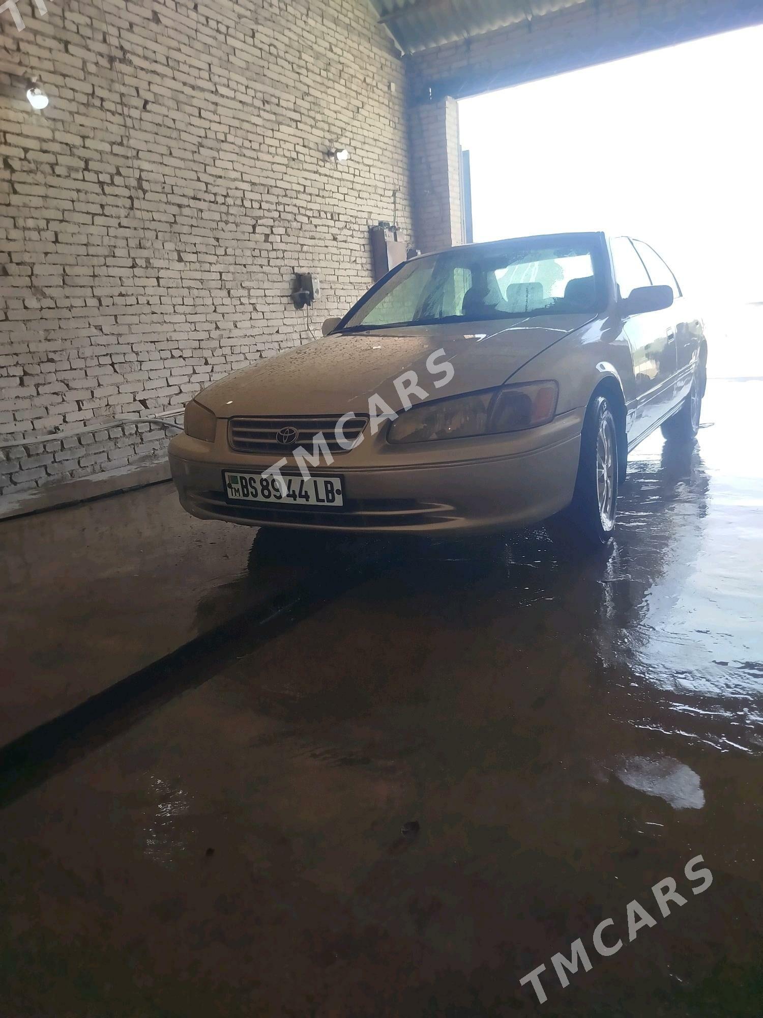 Toyota Camry 1999 - 120 000 TMT - Халач - img 5