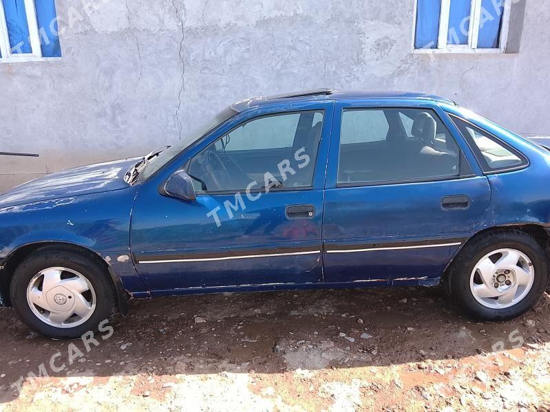 Opel Vectra 1992 - 26 000 TMT - Boldumsaz - img 3