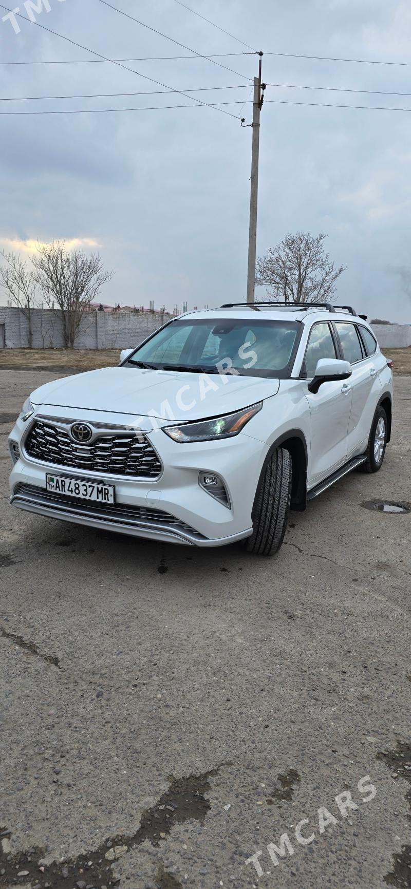 Toyota Highlander 2022 - 540 000 TMT - Мары - img 5