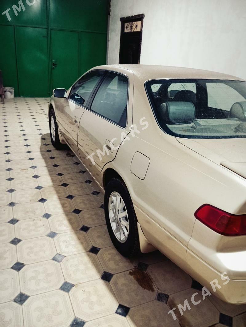 Toyota Camry 2000 - 160 000 TMT - Köneürgenç - img 2