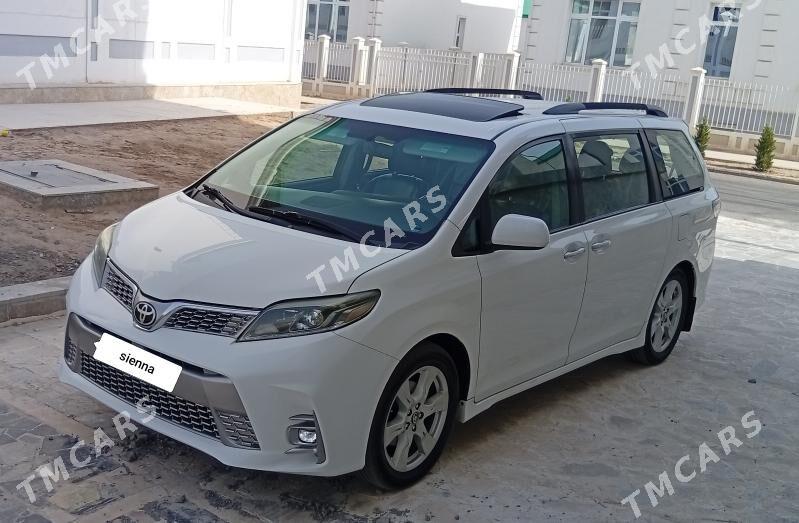 Toyota Sienna 2017 - 395 000 TMT - Aşgabat - img 3