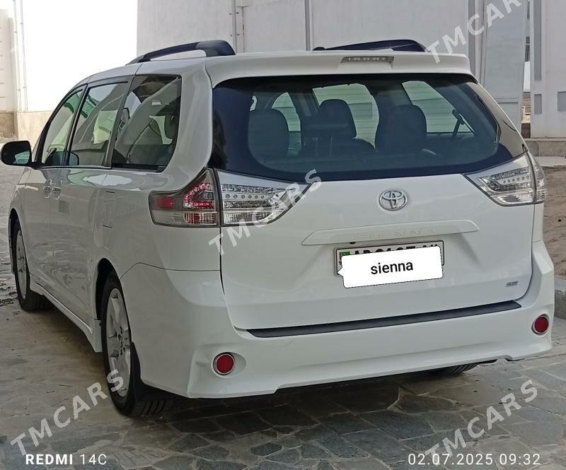 Toyota Sienna 2017 - 395 000 TMT - Aşgabat - img 4
