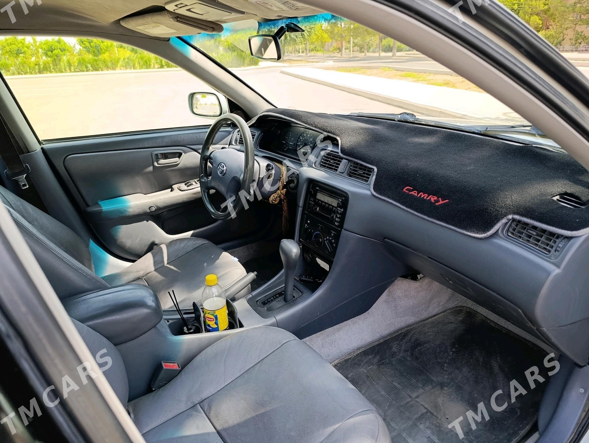 Toyota Camry 2001 - 130 000 TMT - Мары - img 7