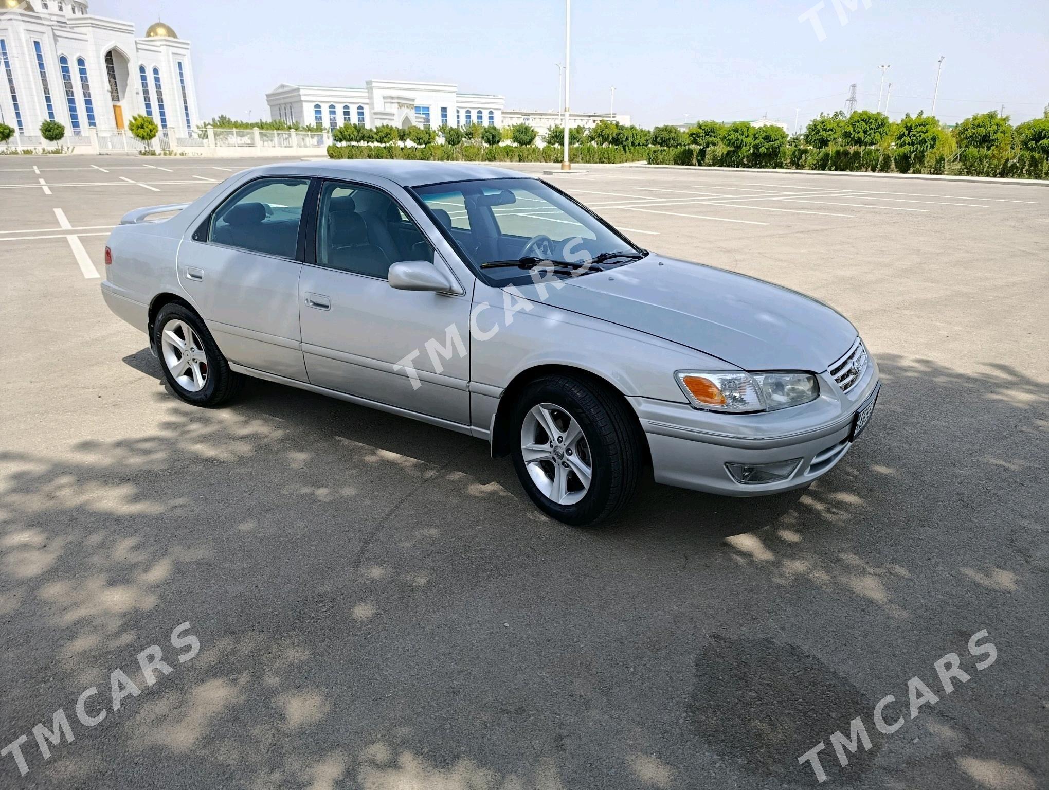 Toyota Camry 2001 - 130 000 TMT - Мары - img 2