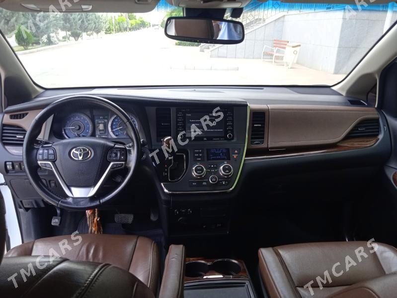 Toyota Sienna 2018 - 670 000 TMT - Ашхабад - img 5