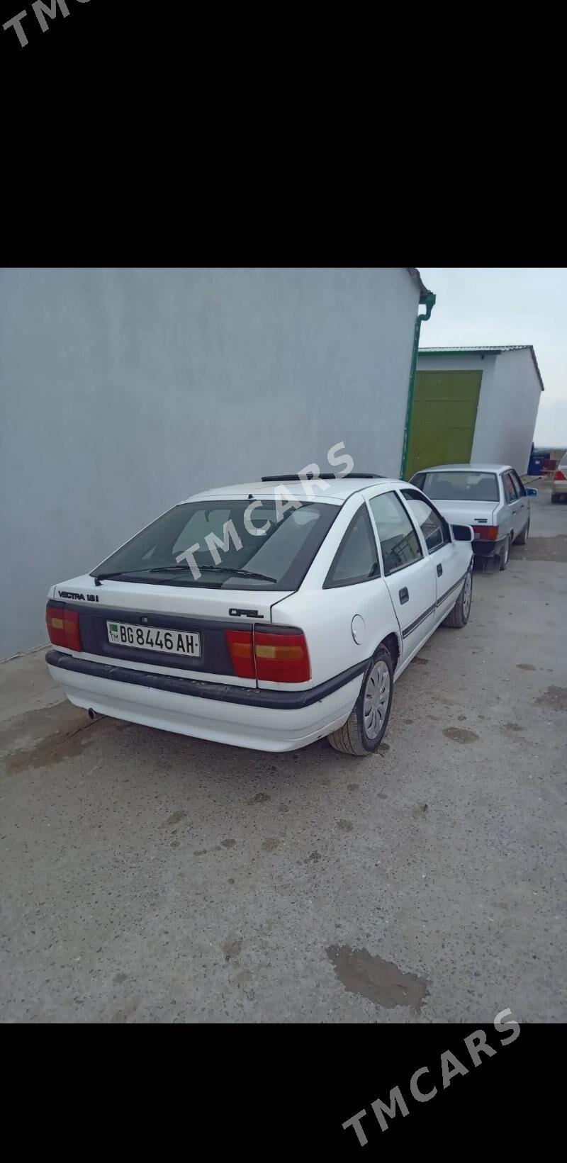 Opel Vectra 1992 - 20 000 TMT - Ak bugdaý etraby - img 3