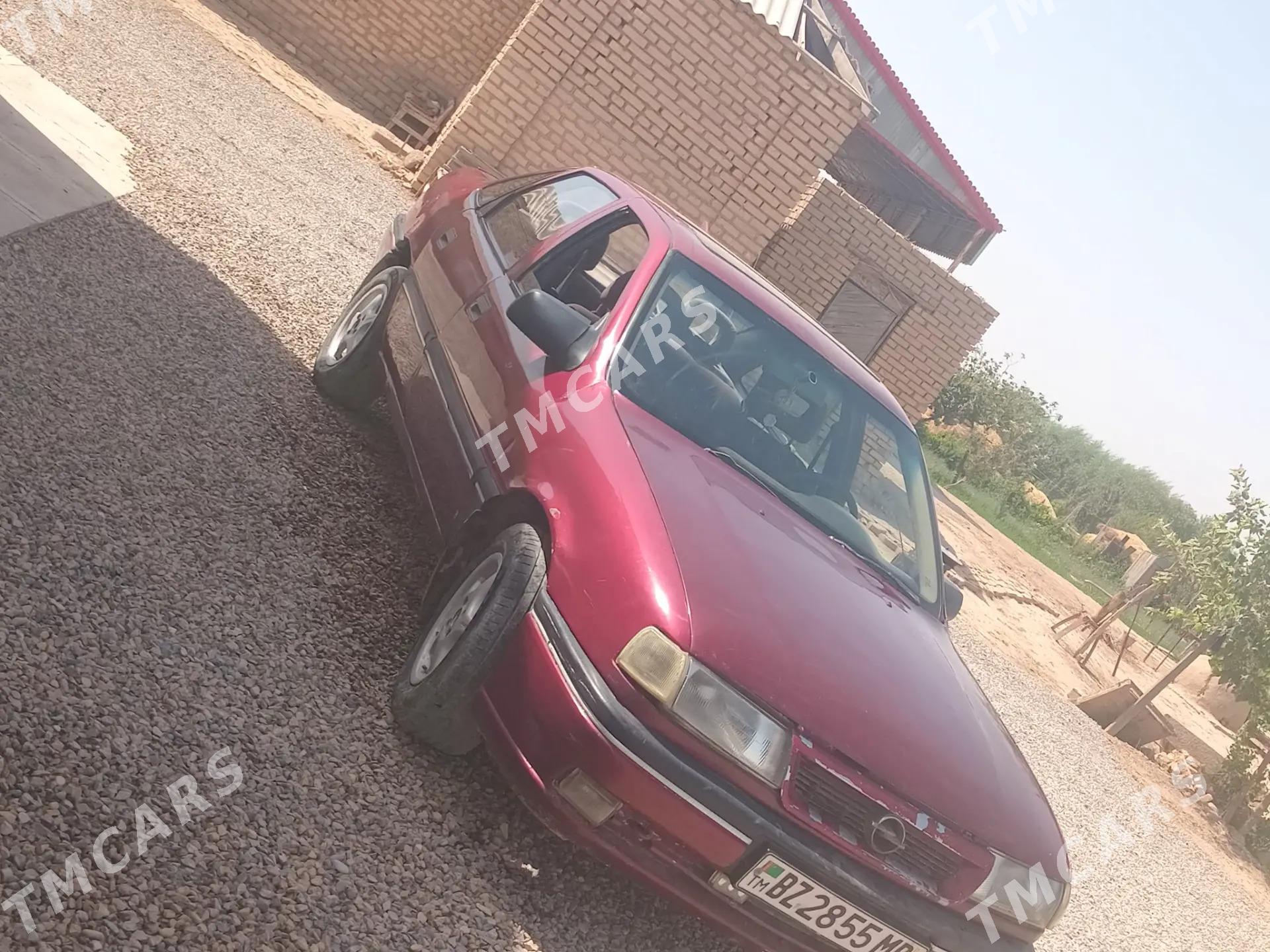 Opel Vectra 1991 - 25 000 TMT - Murgap - img 3
