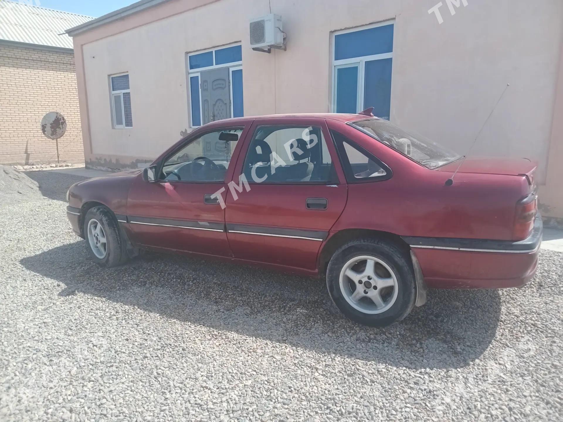 Opel Vectra 1991 - 25 000 TMT - Murgap - img 5