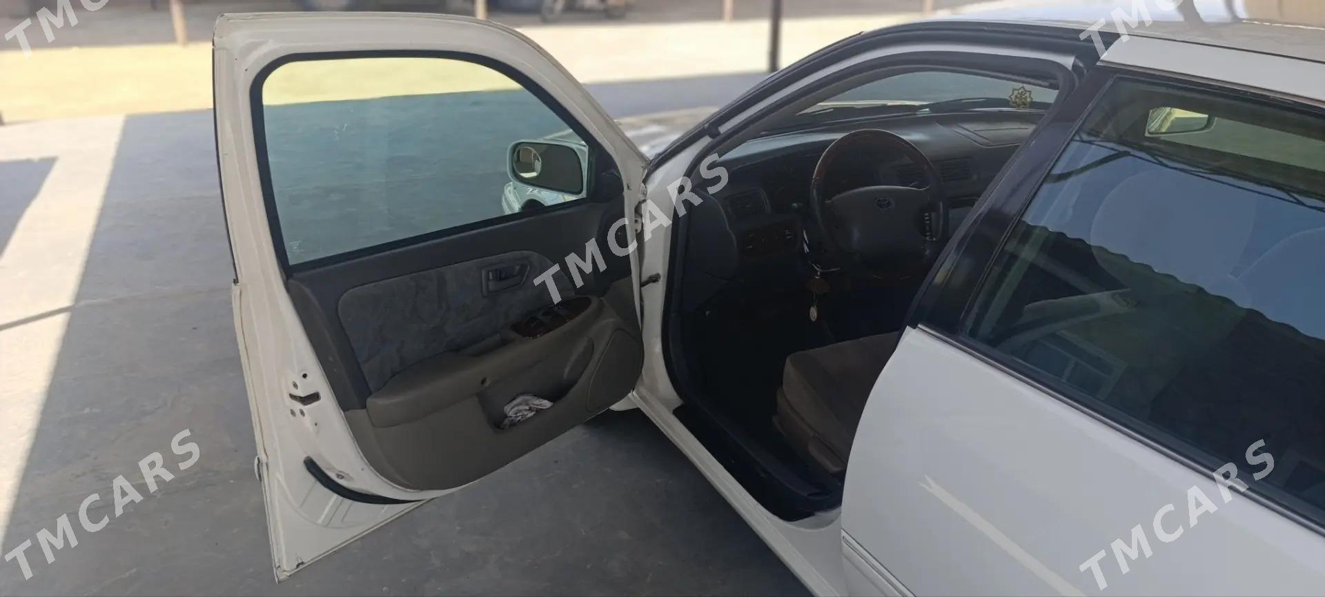 Toyota Camry 2000 - 105 000 TMT - Etrek - img 2