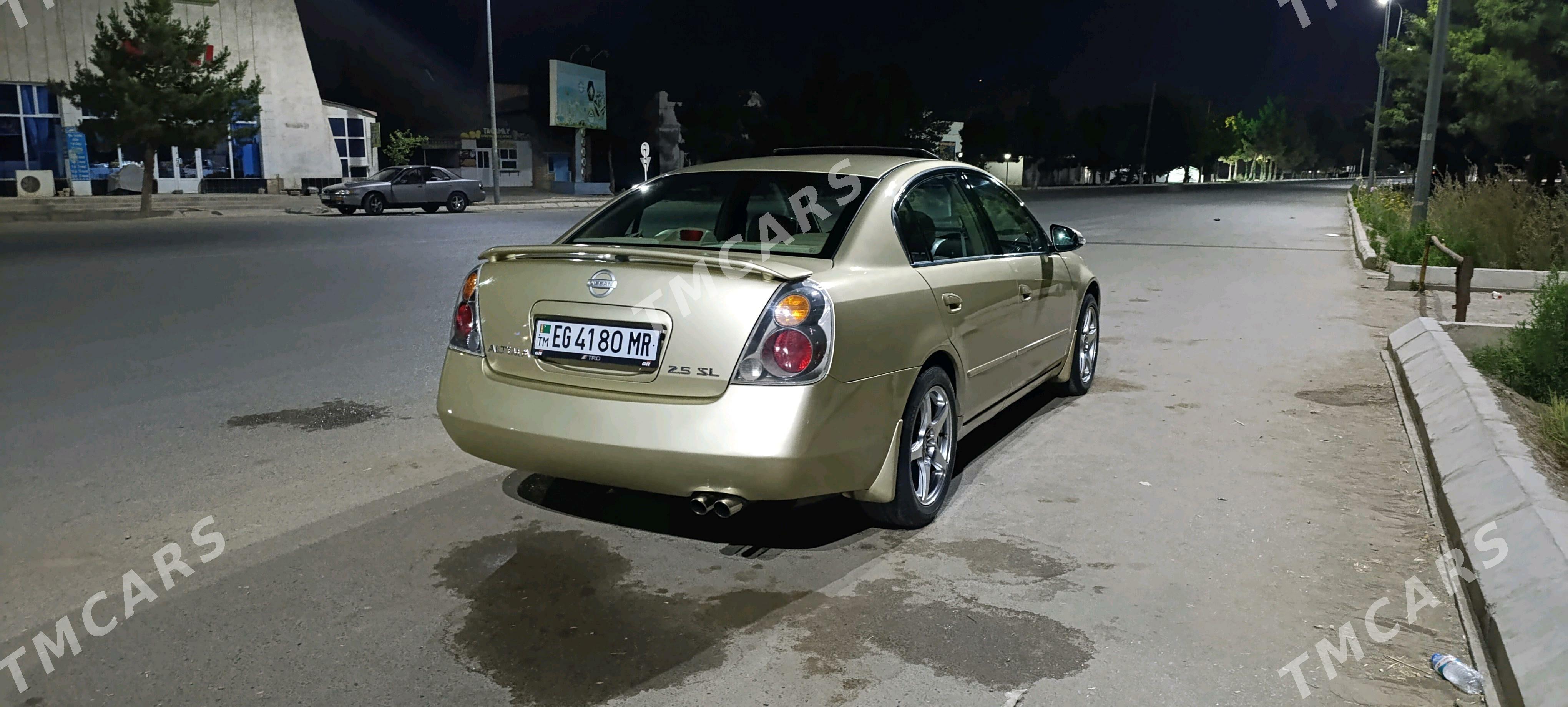 Toyota Camry 2004 - 110 000 TMT - Mary - img 8