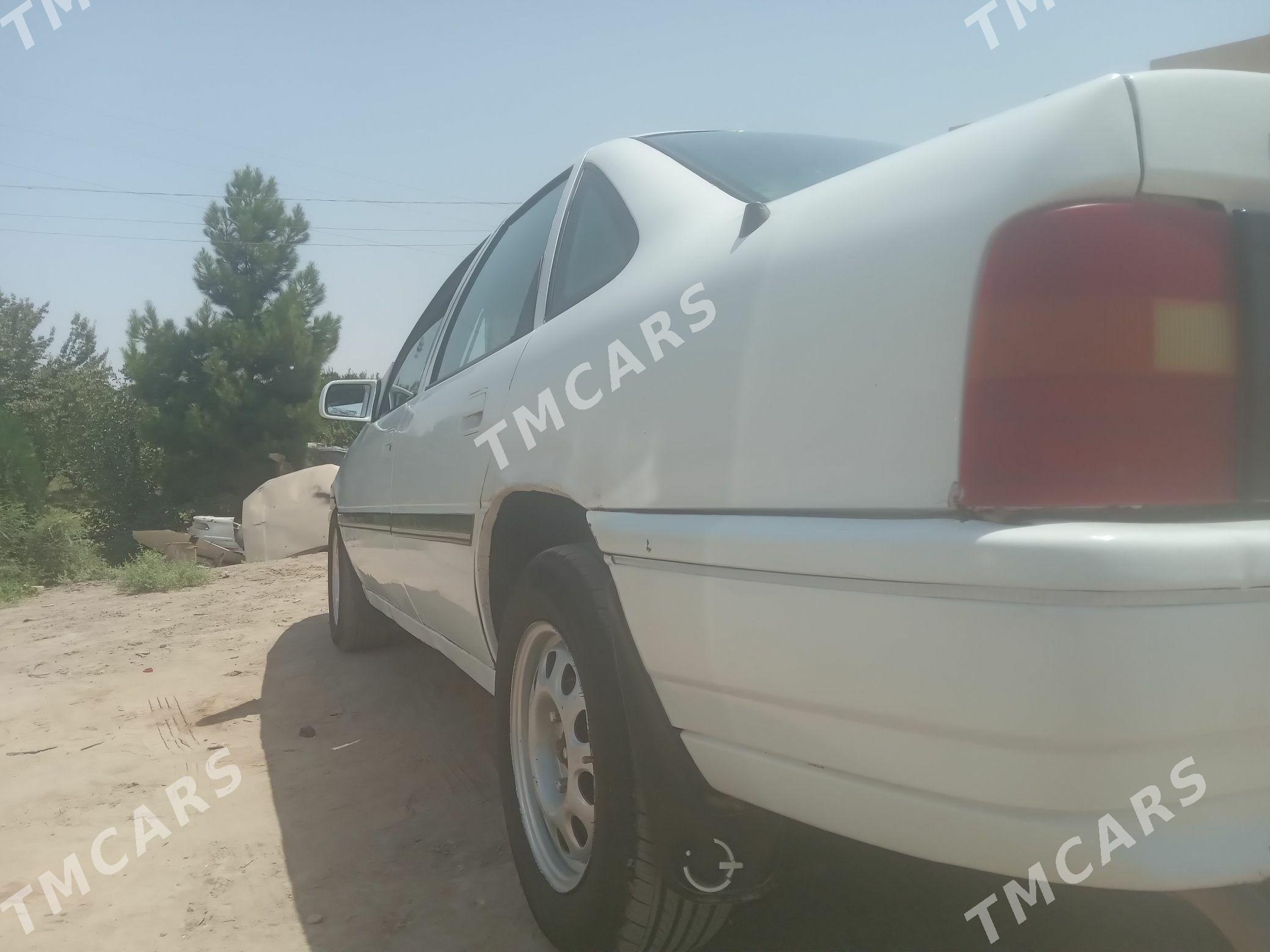 Opel Vectra 1990 - 20 000 TMT - Kerki - img 4