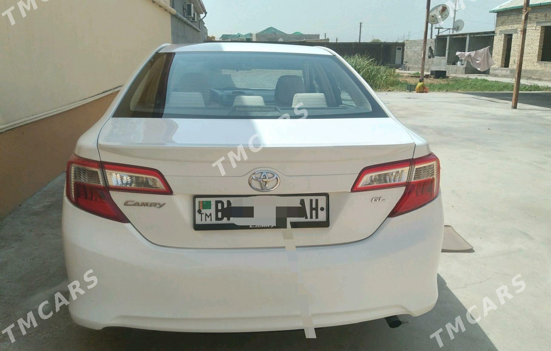 Toyota Camry 2013 - 270 000 TMT - Ашхабад - img 4