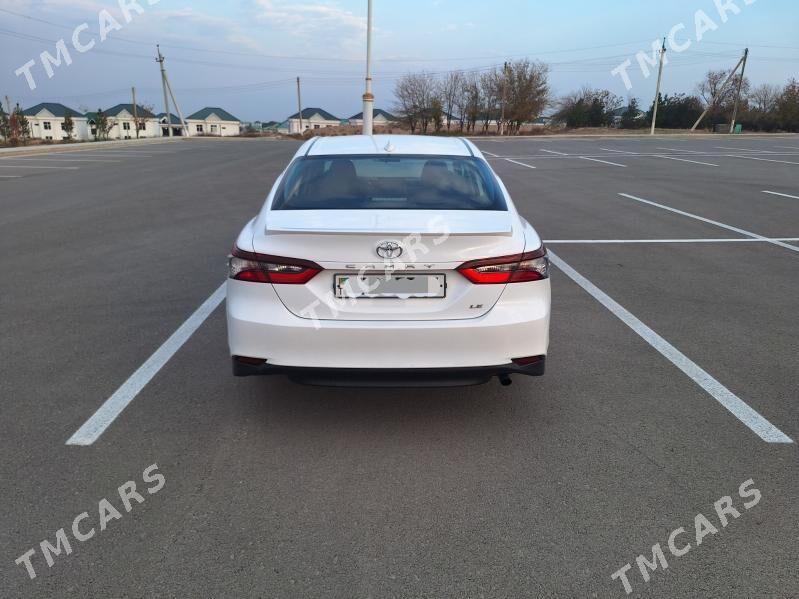 Toyota Camry 2022 - 320 000 TMT - 8 mkr - img 4