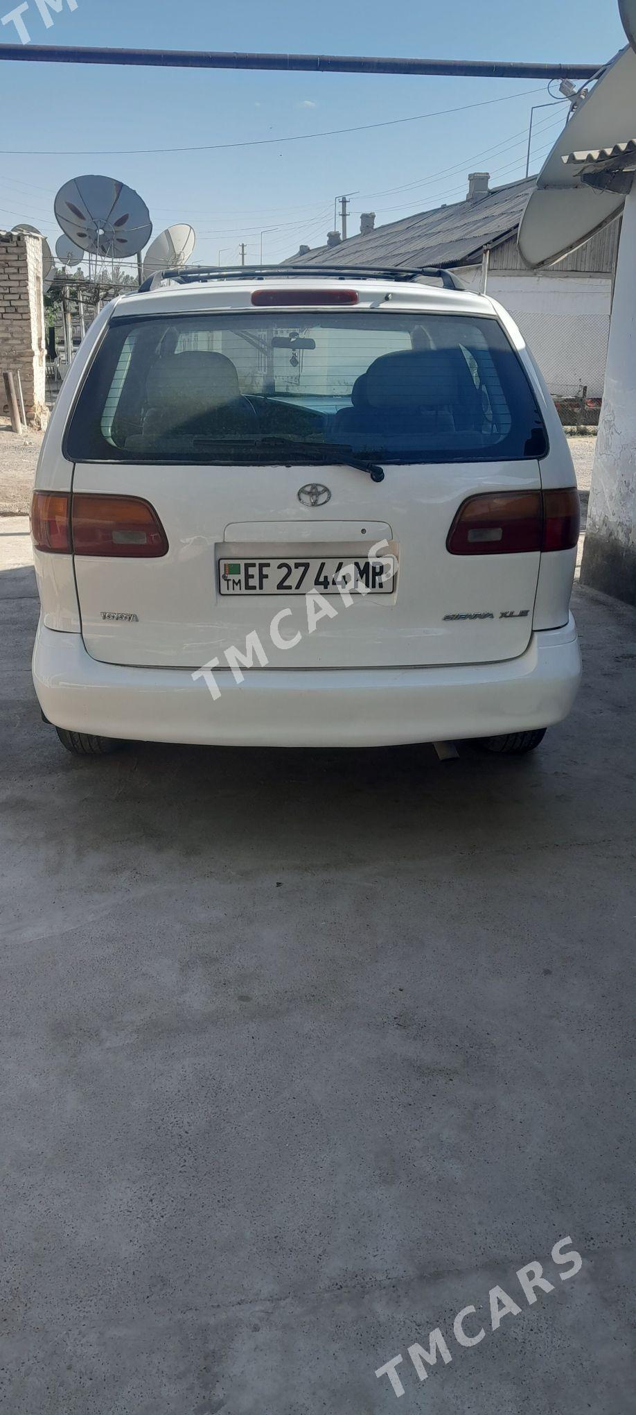 Toyota Sienna 1999 - 133 000 TMT - Мары - img 2
