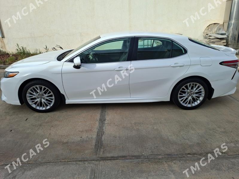 Toyota Camry 2018 - 285 000 TMT - Ашхабад - img 4