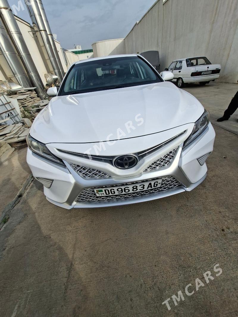 Toyota Camry 2018 - 285 000 TMT - Ашхабад - img 3