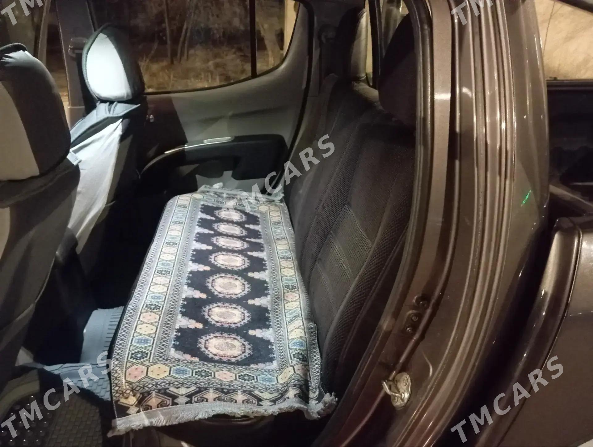 Mitsubishi L200 2010 - 200 000 TMT - Daşoguz - img 9
